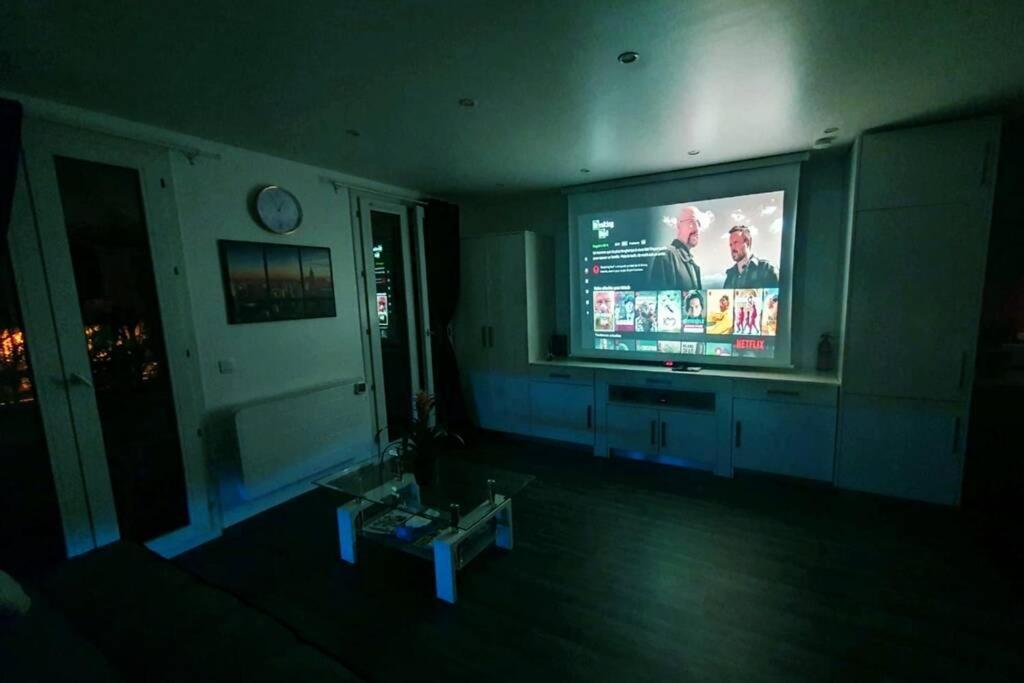 Superbe studio de 30m2 proche de Paris Poissy Exteriör bild